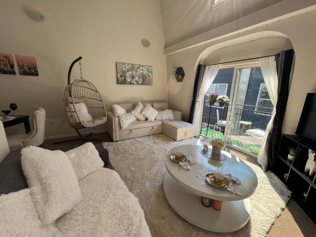 Cozy Downtown Condo Retreat With Space Needle View 西雅图 外观 照片